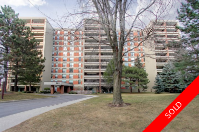Clarkson Condo Apartment for sale: 2 bedroom 1,200 sq.ft. (Listed 2012-03-10)